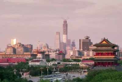 ما هو أشهر شارع للتسوق في بكين